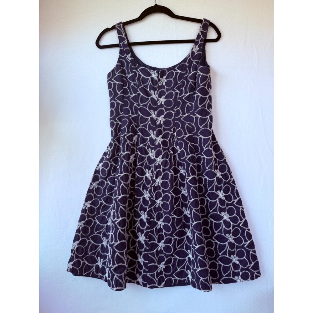 Nine West Navy Floral Stitch Dress Size 4